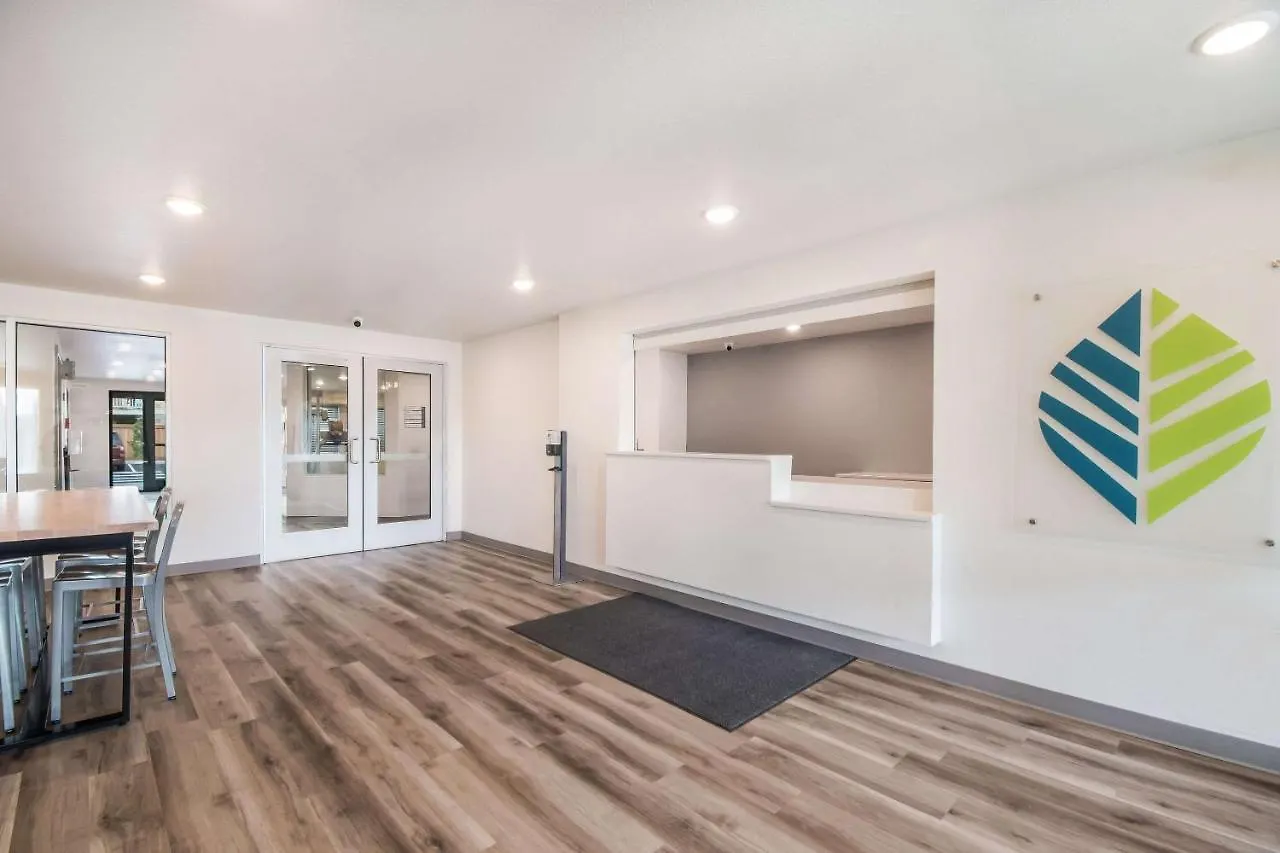 Woodspring Suites Portland Vancouver Hotel