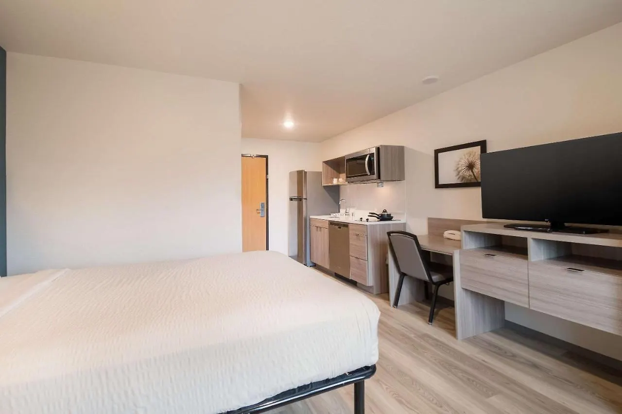 ** Hotel Woodspring Suites Portland Vancouver United States